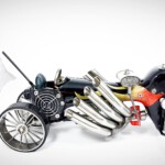 Skulptur Singer Hot Rod, Ansicht von rechts