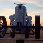 Skulptur Singer Hot Rod, Ansicht von vorne